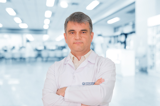 Doç. Dr. Burhan Özdil